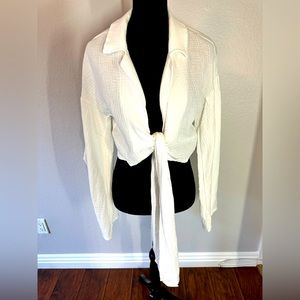 Pretty little thing wrap top winged arm